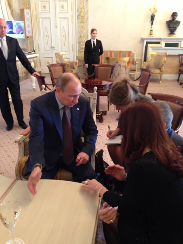 CFK mantuvo una reunión bilateral con el Presidente ruso Vladimir Putin.