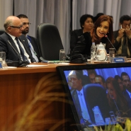 Cristina en reunión de UNASUR, Cochabamba 04 de julio de 2013.