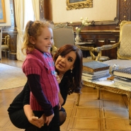 Cristina con Agustín y Mara en Casa Rosada