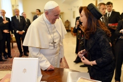 Cristina con el Papa Francisco en Roma