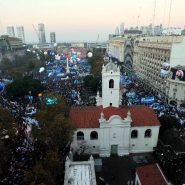 Festejos de la Revolución de Mayo y la Década Ganada en  Plaza de Mayo