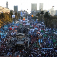 Festejos de la Revolución de Mayo y la Década Ganada en  Plaza de Mayo