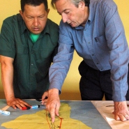 Néstor y Chávez en Puerto Ordaz