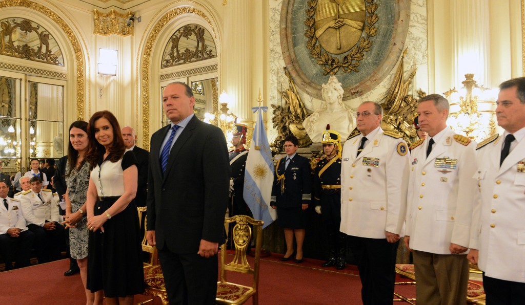 La Presidenta encabezó la ceremonia de ascenso de oficiales superiores de las Fuerzas de Seguridad.