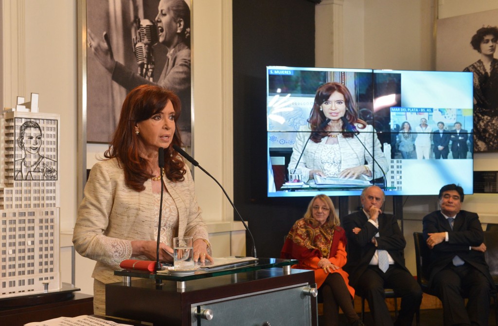 Plan PROCREAUTO, inauguraciones en Cba, Sta Fe y MDQ. CFK