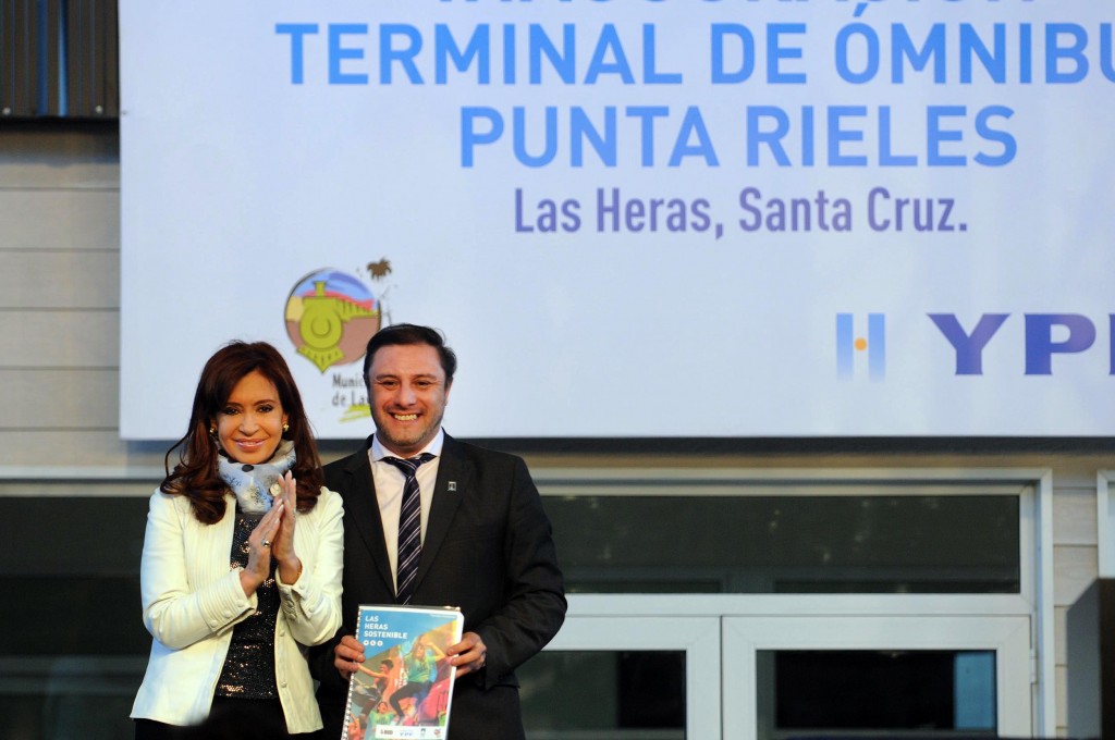 Inauguración de la Terminal de Ómnibus de Las Heras, Santa Cruz.