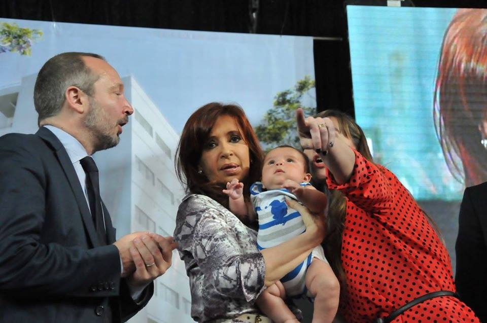 CFK inauguró obras del Hospital Municipal de Morón.